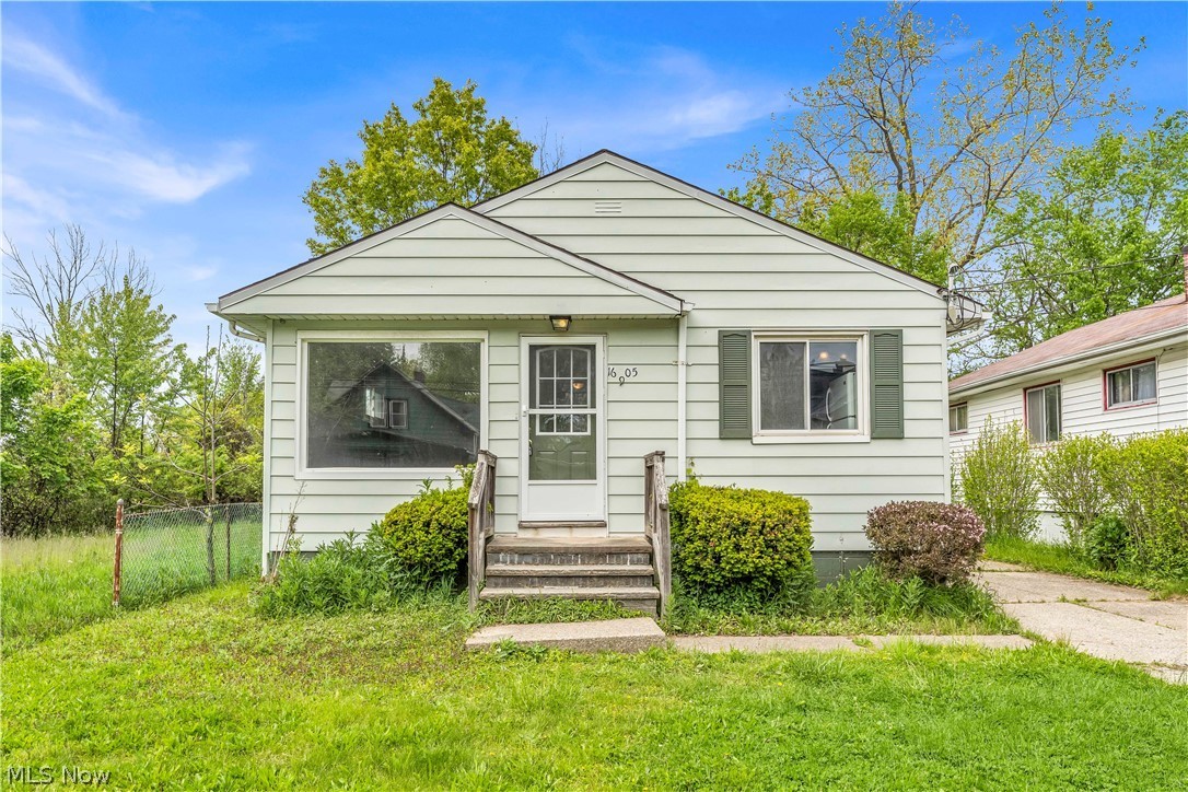 16605 Glenpark Ave – photo 1
