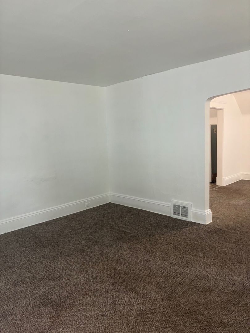 386 E 152nd St unit 386 E 152 ST - Unit UP – photo 3