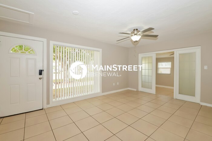 3211 21st Ave Dr W – photo 2