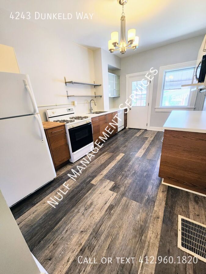 4243 Dunkeld Way – photo 1
