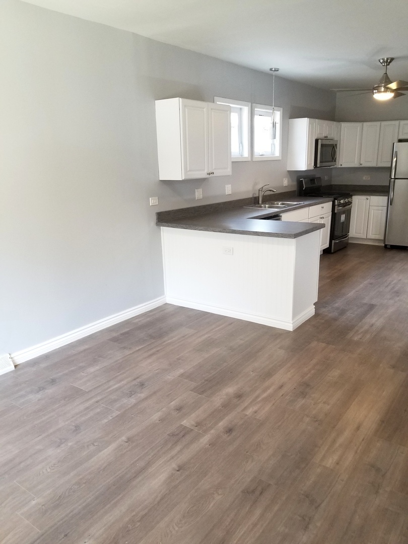 120 E 120th Pl – photo 3