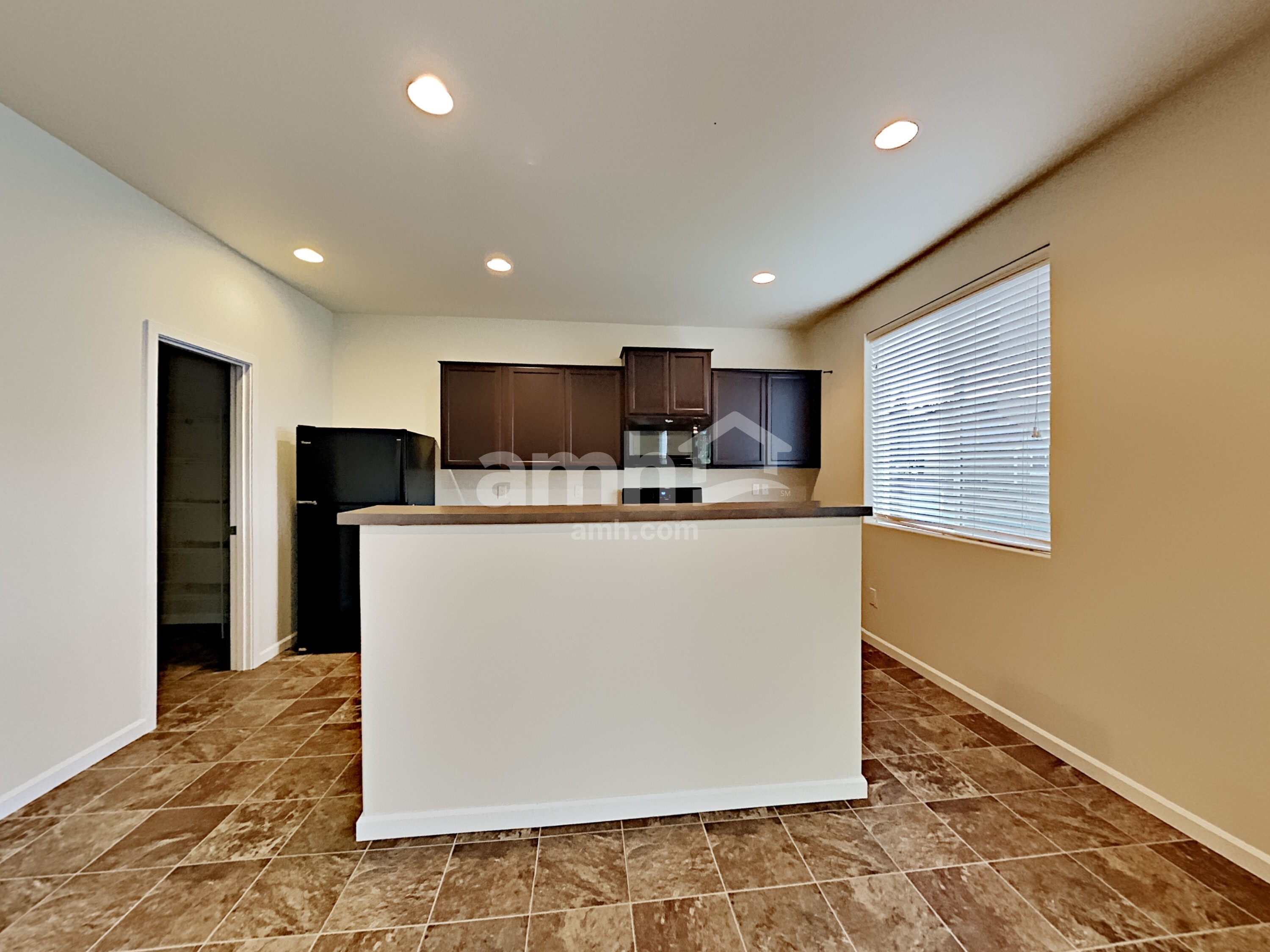 370 Lolo Trail Ave – photo 5