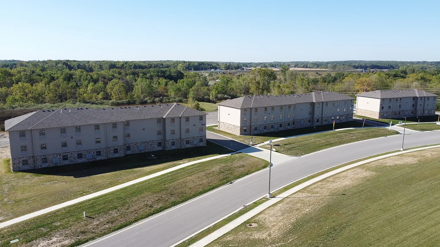 Crossroads Place Apartments – photo 2
