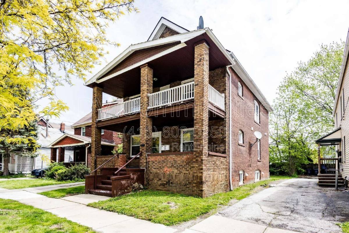 2081 Halstead Ave unit UP – photo 1