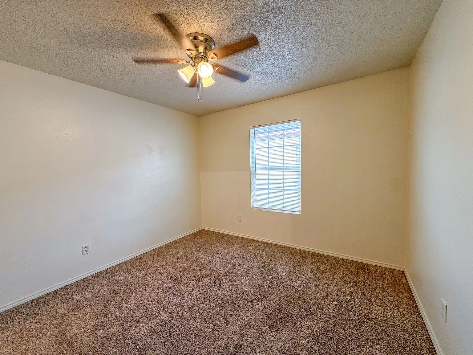 New West Apartments – photo 1