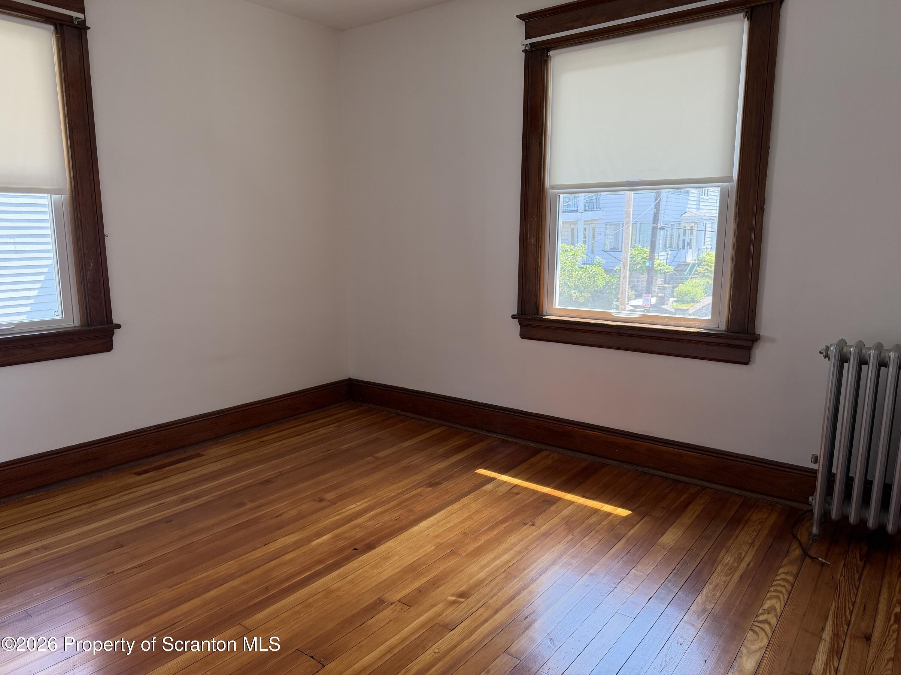 715 Hemlock St – photo 5