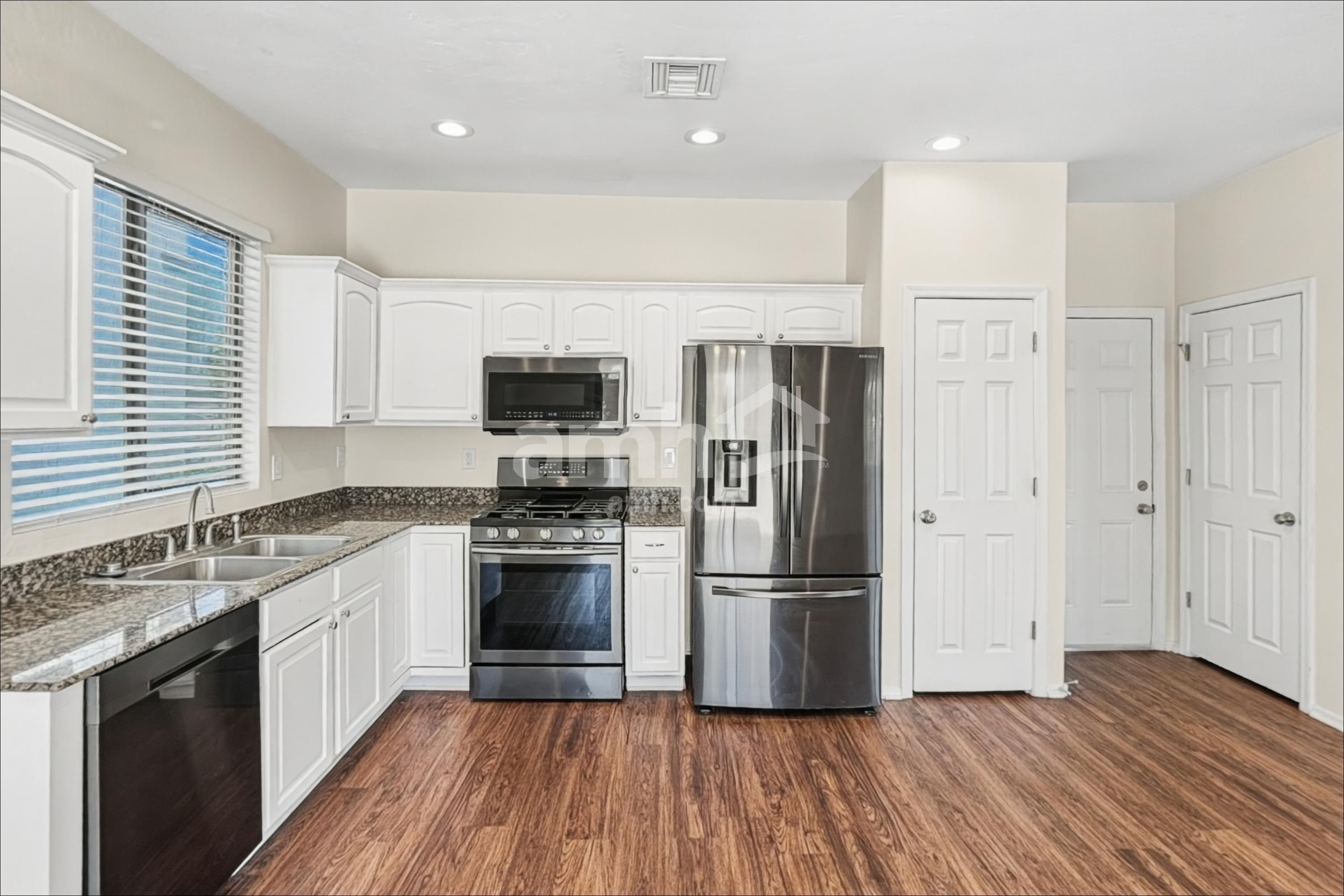 902 E Autumn Harvest Pl – photo 3