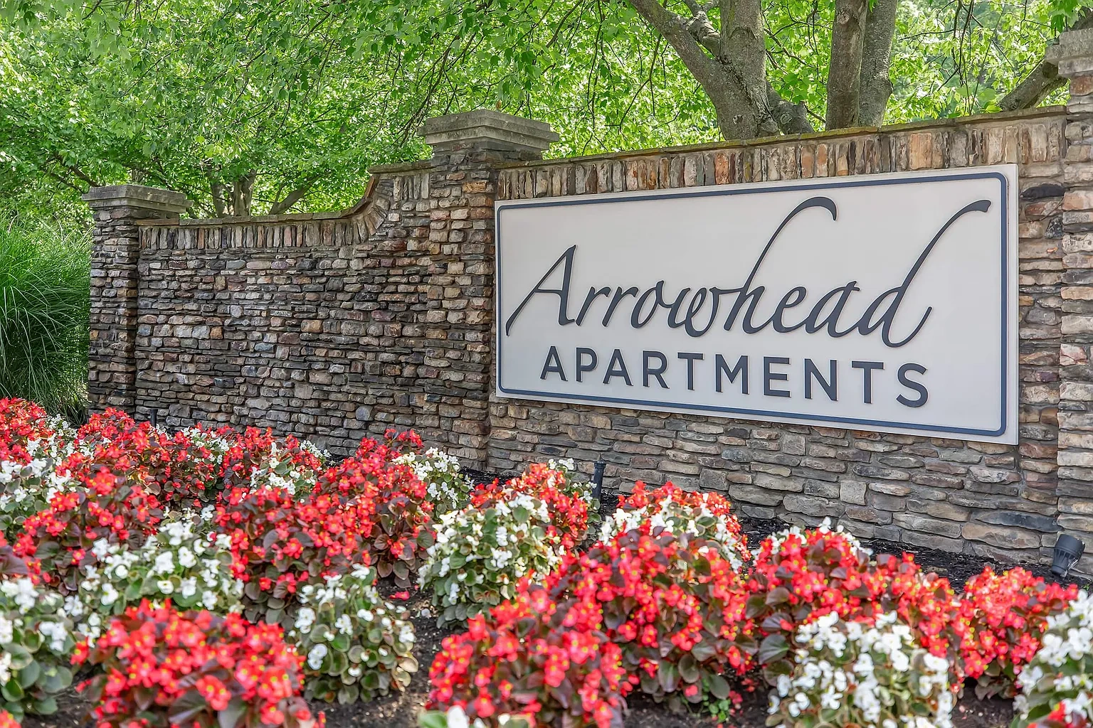 Arrowhead Apartments – photo 1