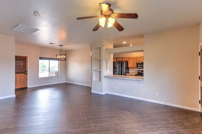 455 N Brahma Rd – photo 4