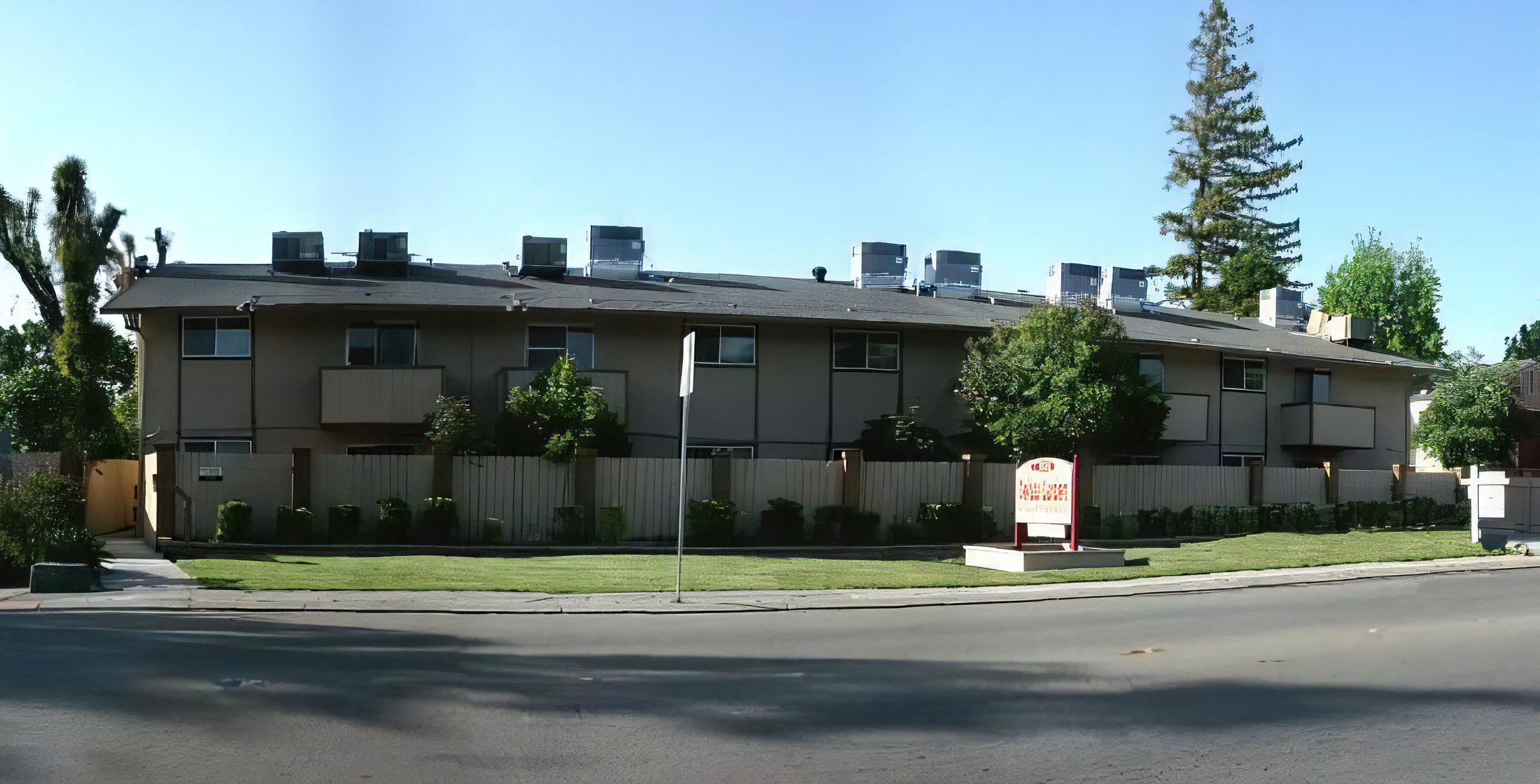 1123 W Swain Rd unit 1-26 – photo 1