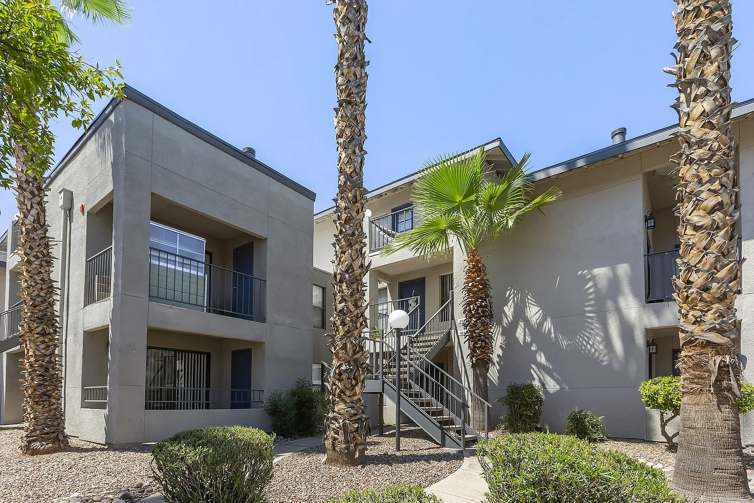 255 North – photo 1