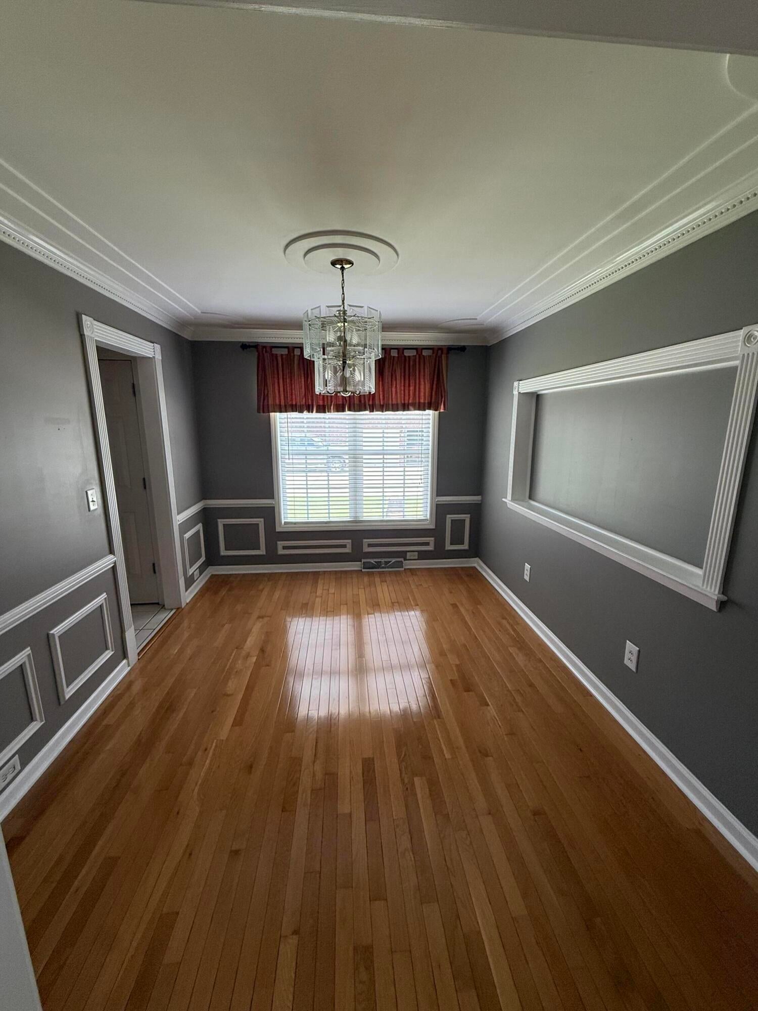 111 Haleswood Cir – photo 3