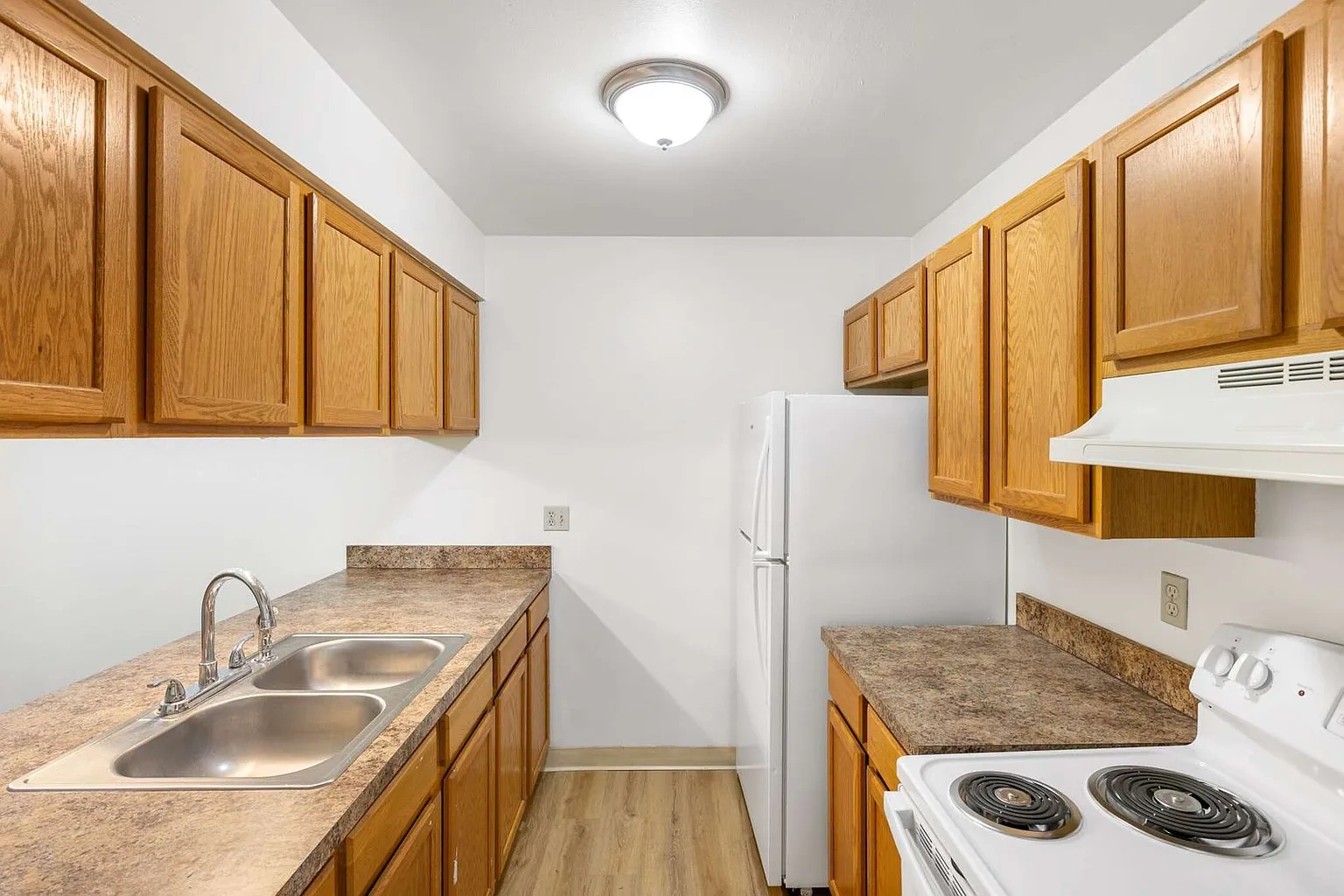 York Hills Apartments ( York Hills Apts LLC) – photo 5