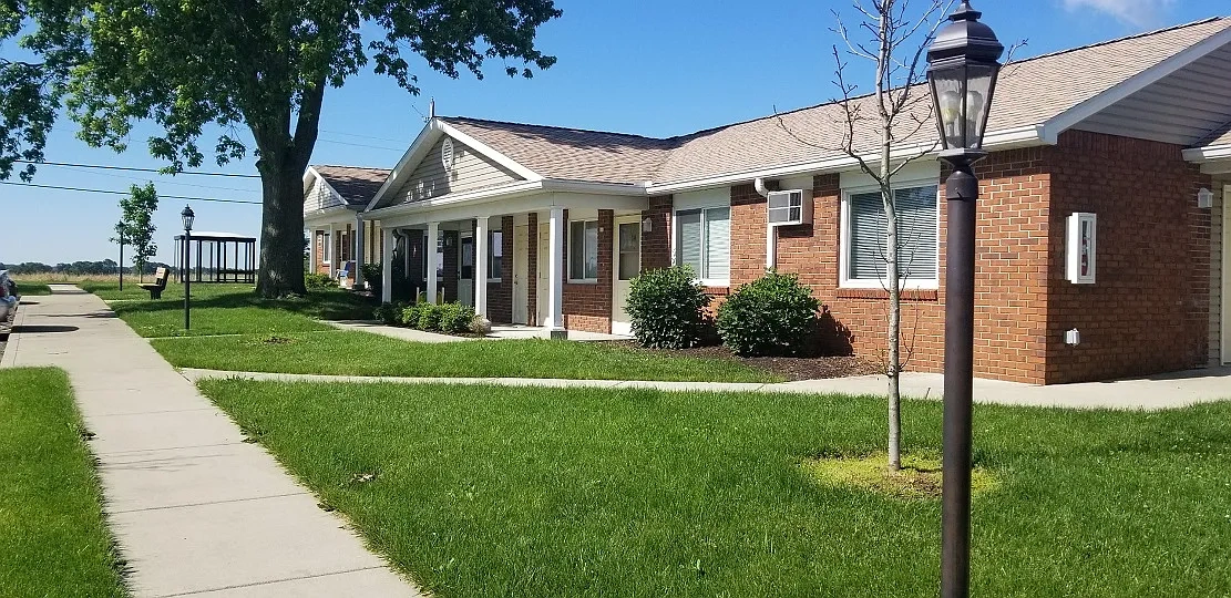 975 Monroe St – photo 1