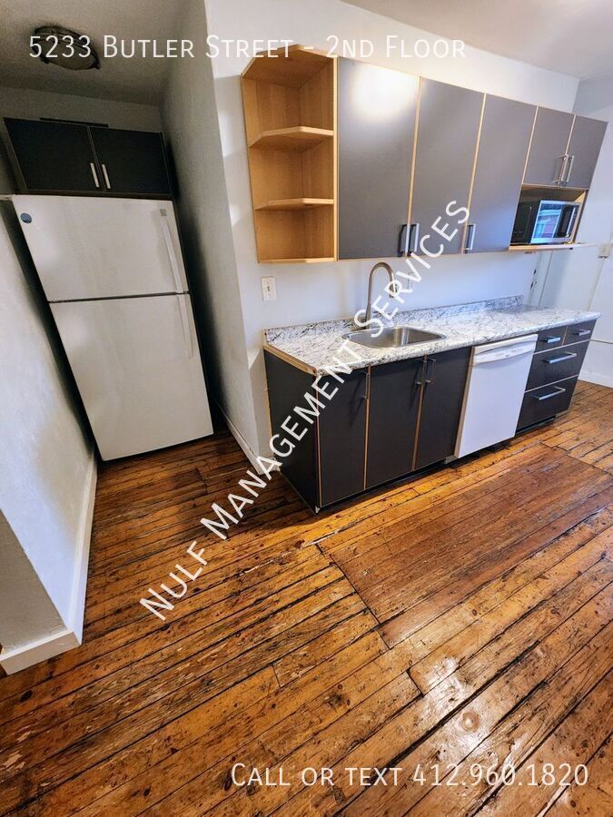 5233 Butler St – photo 1