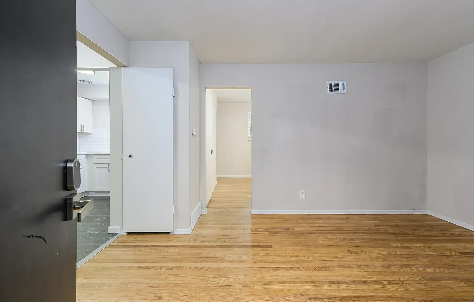 2000 Bellevue – photo 5