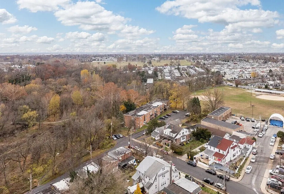 Harrison Court – photo 4