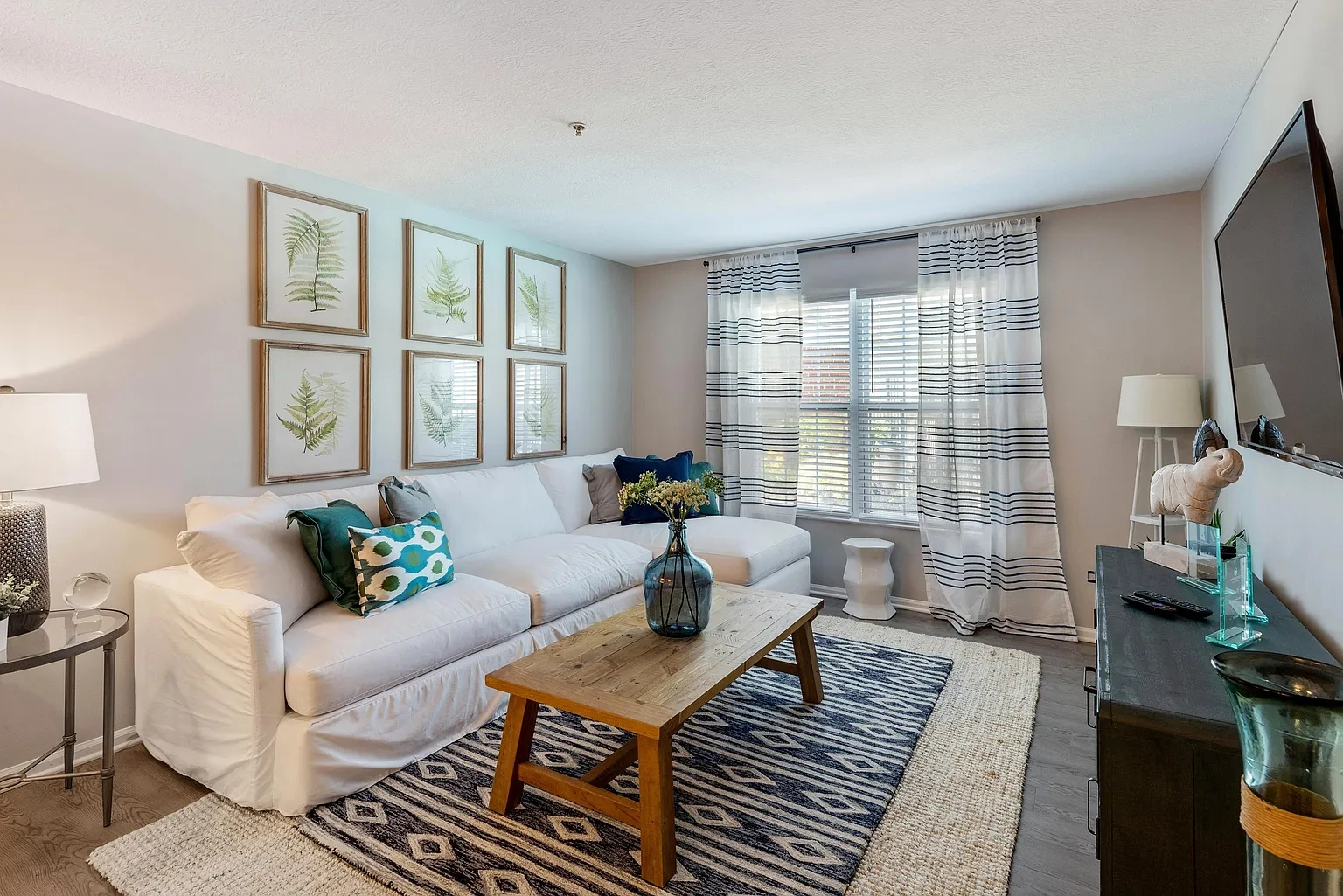 Gateway Lakes – photo 5