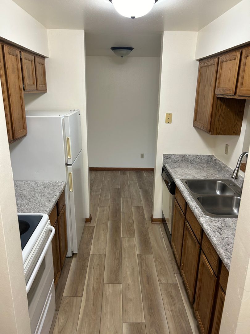 702 West Main St unit 108 – photo 3