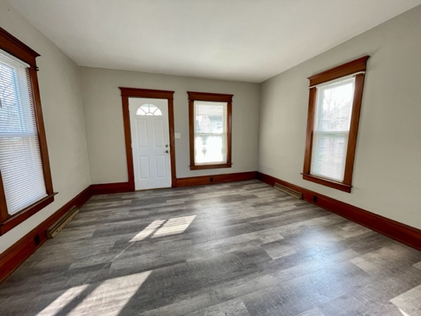 218 Pearl St – photo 4