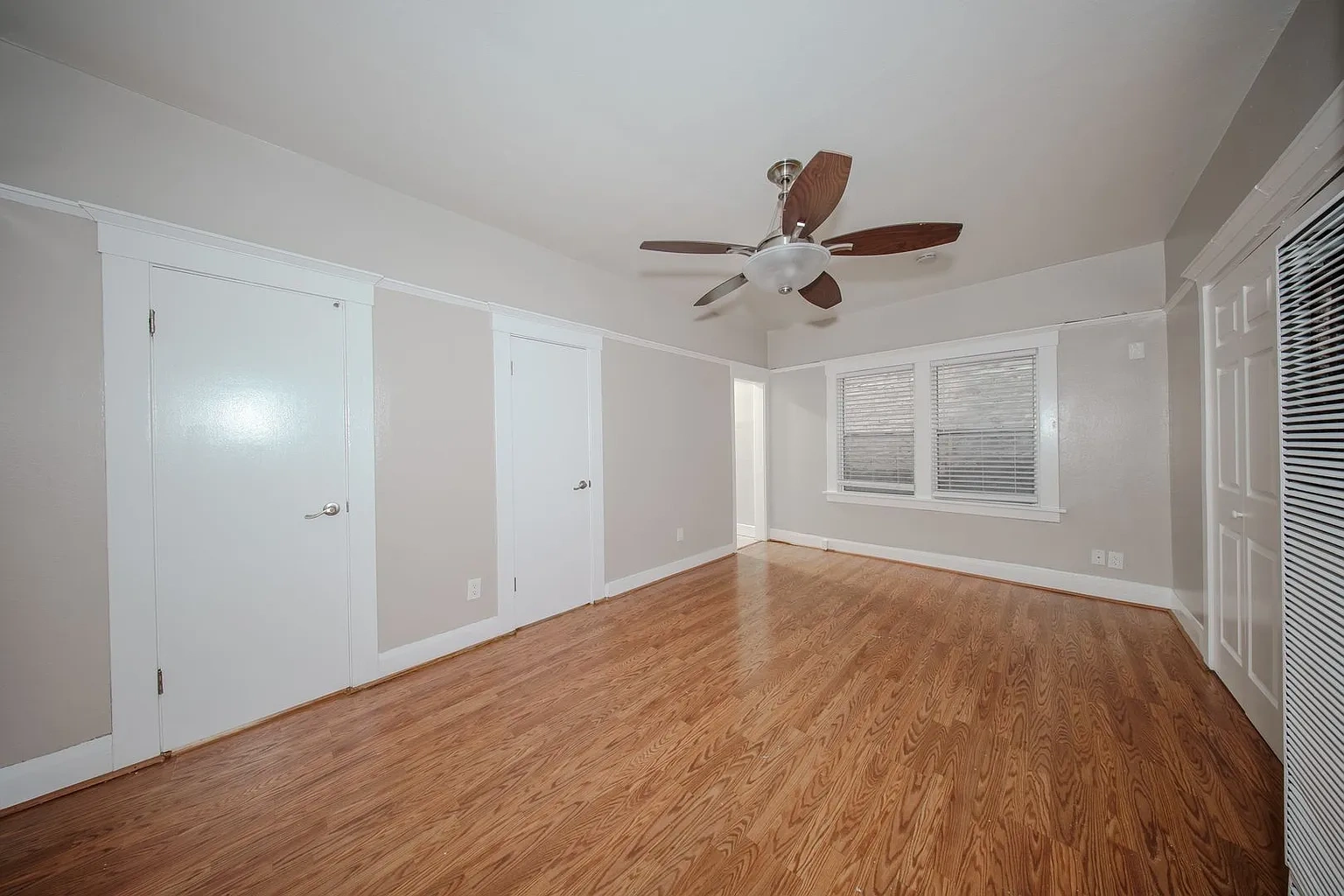 65 Linden Ave. – photo 1
