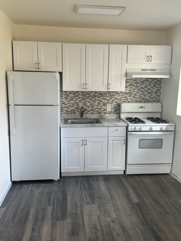 27 Hillside Ave unit 8 – photo 1