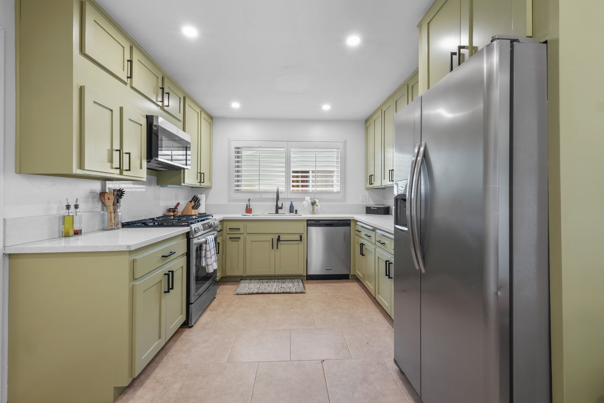 1357 Cornwall St – photo 4