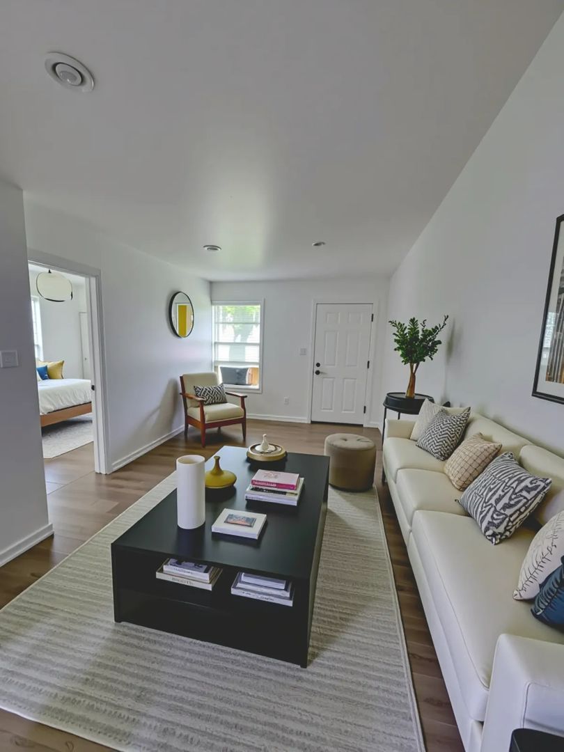 222 N 19th St – photo 1