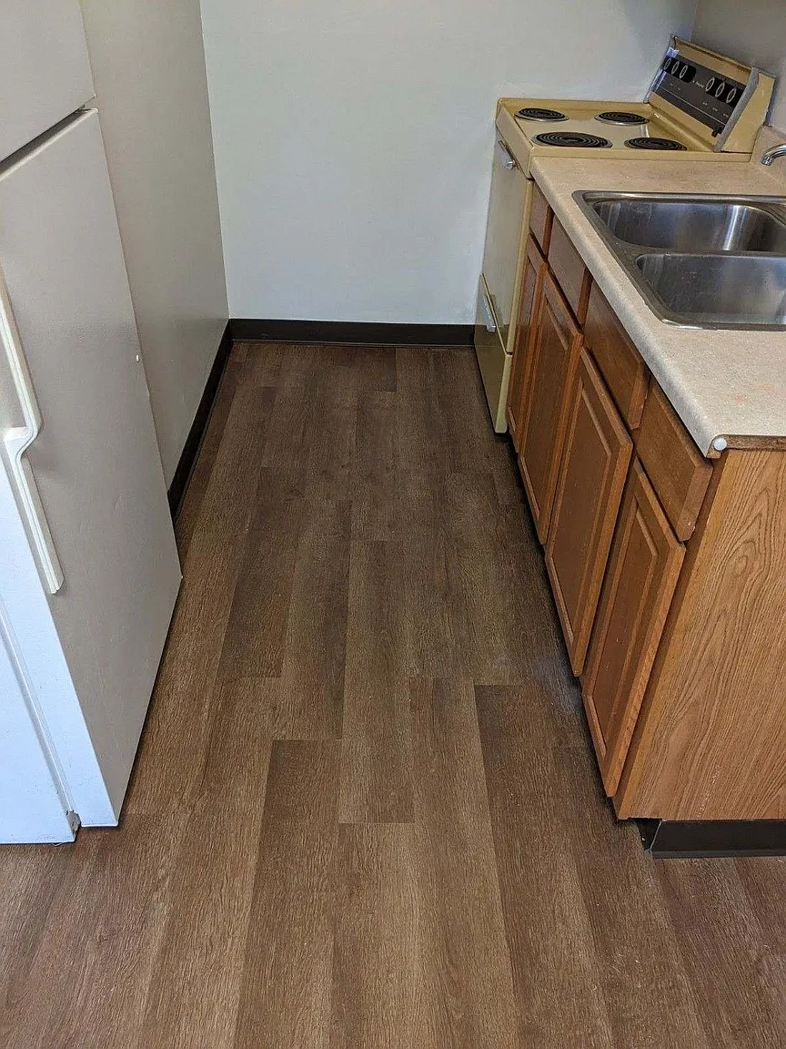 GLORY RIDGE APARTMENTS – photo 5