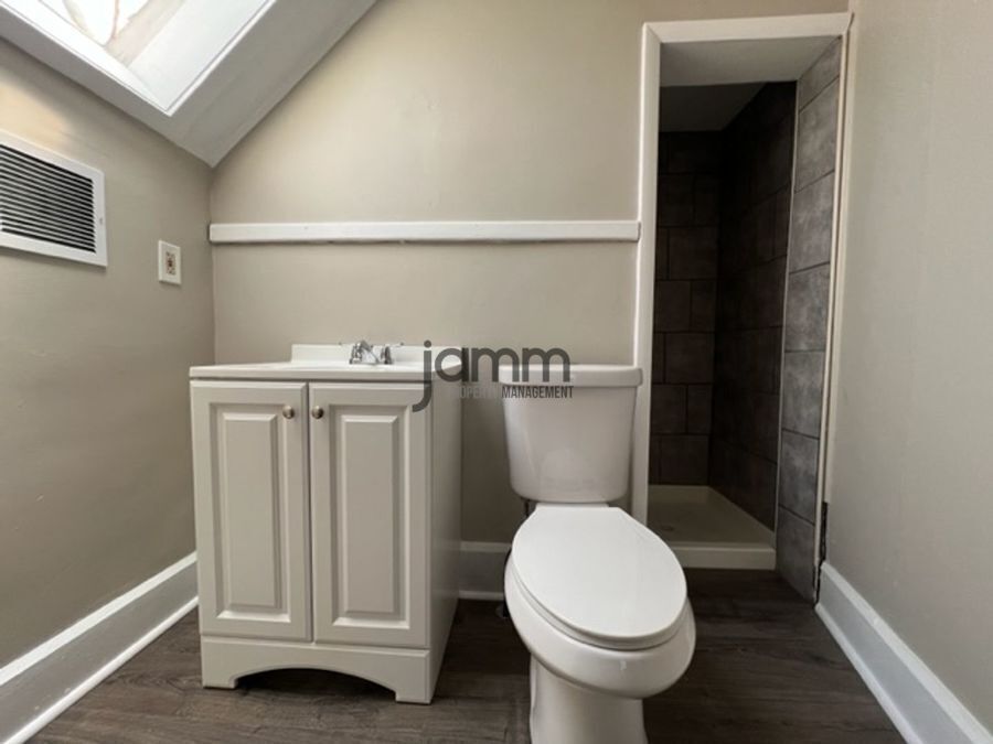 2181 Edgewood Rd – photo 4