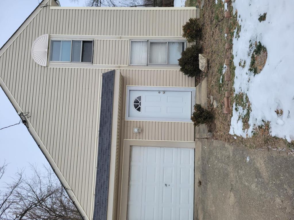 1442 OH-131 – photo 1