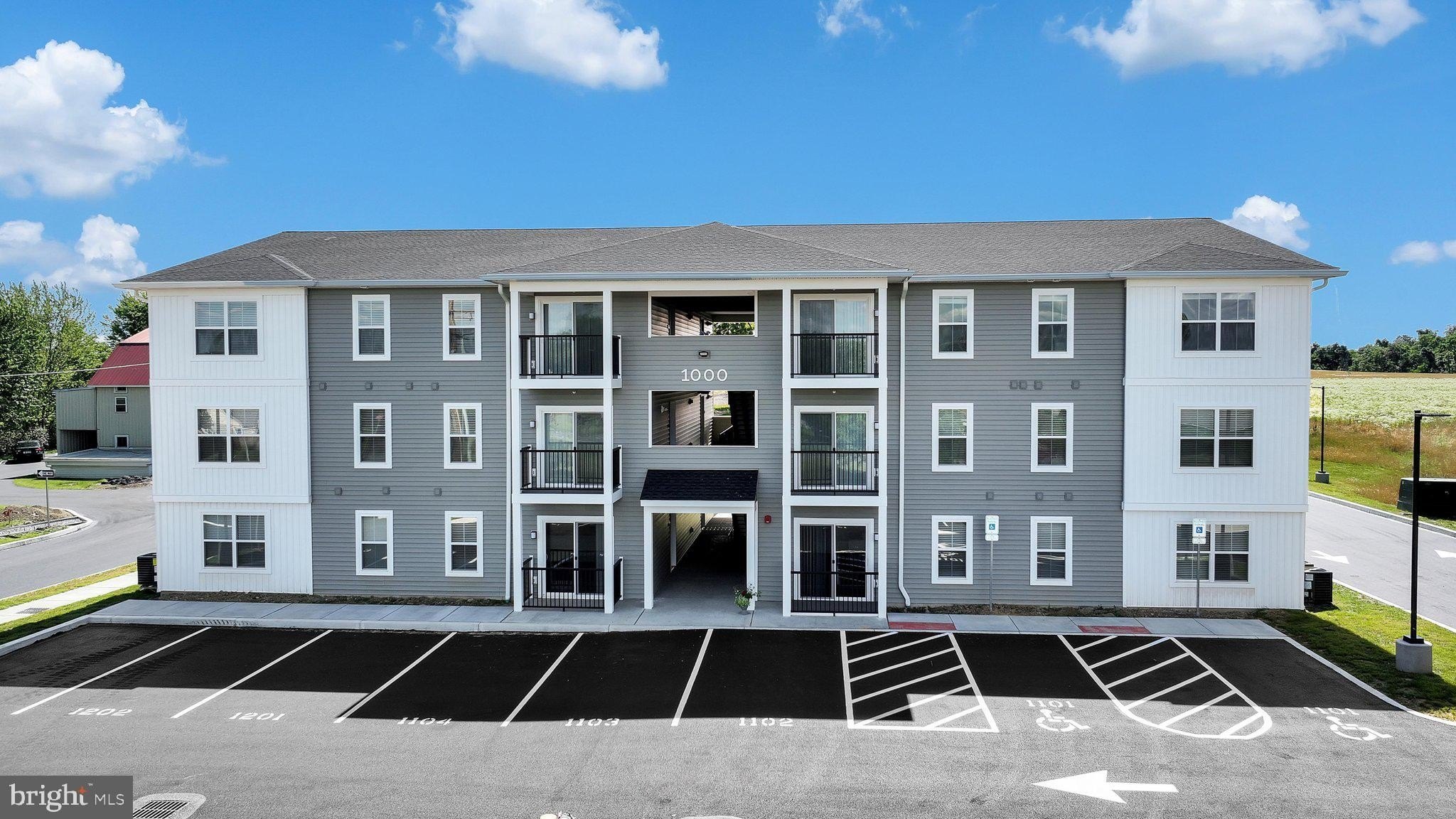 1000 Colby Lane #1302 – photo 2