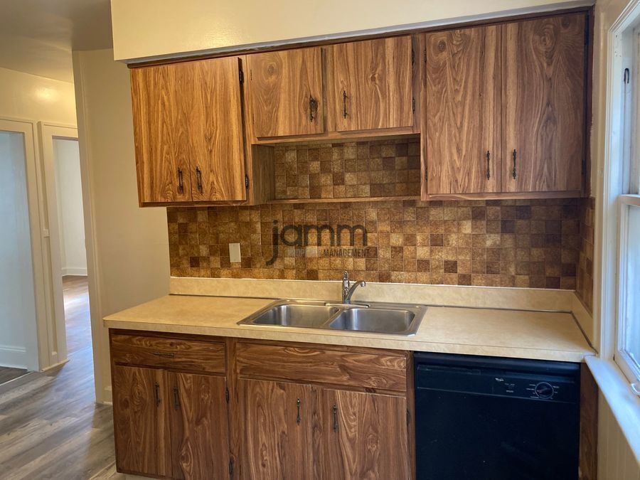 3435 Brookview Blvd unit LOWER – photo 5