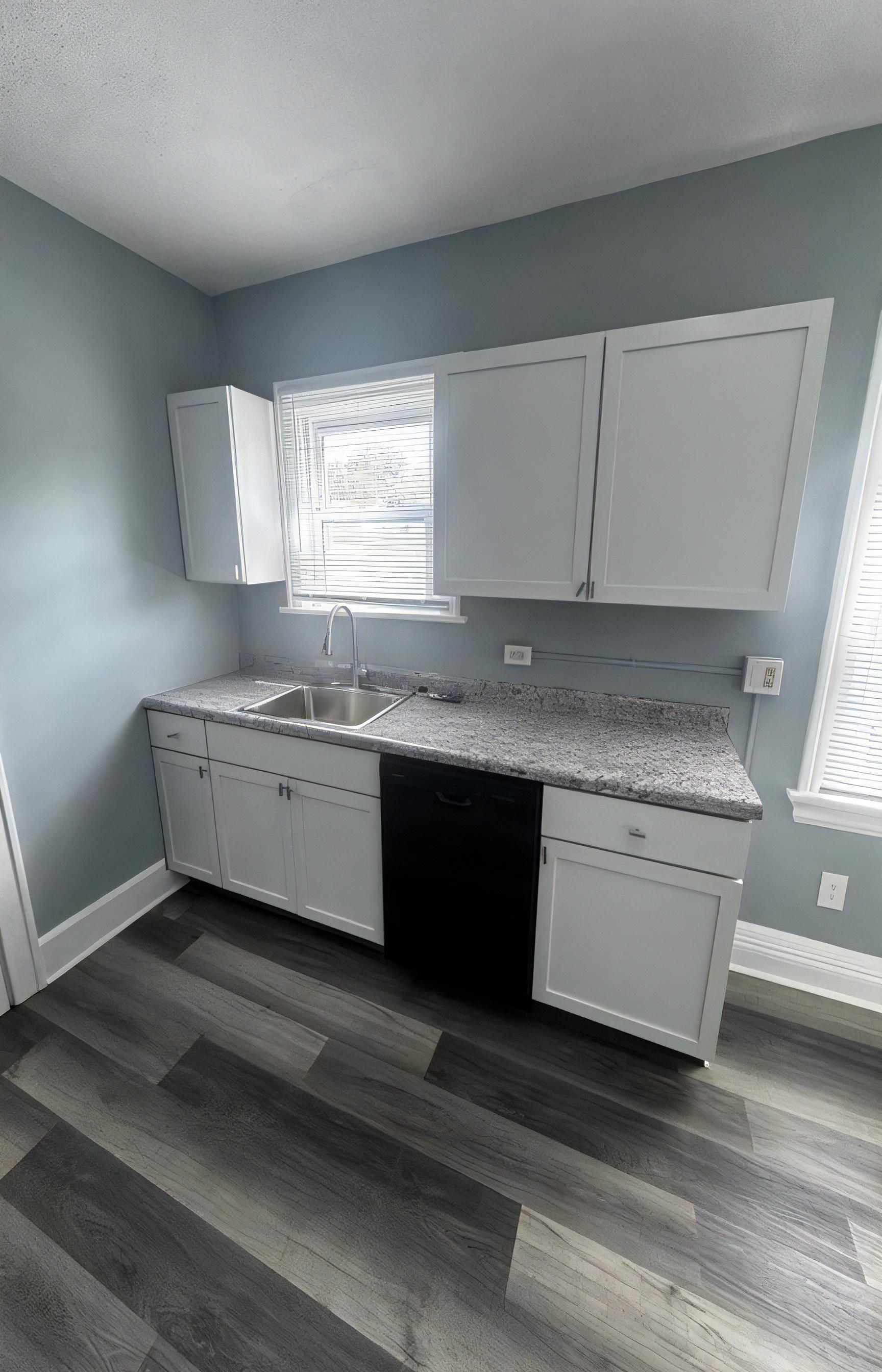 5711 Warren Ave – photo 2