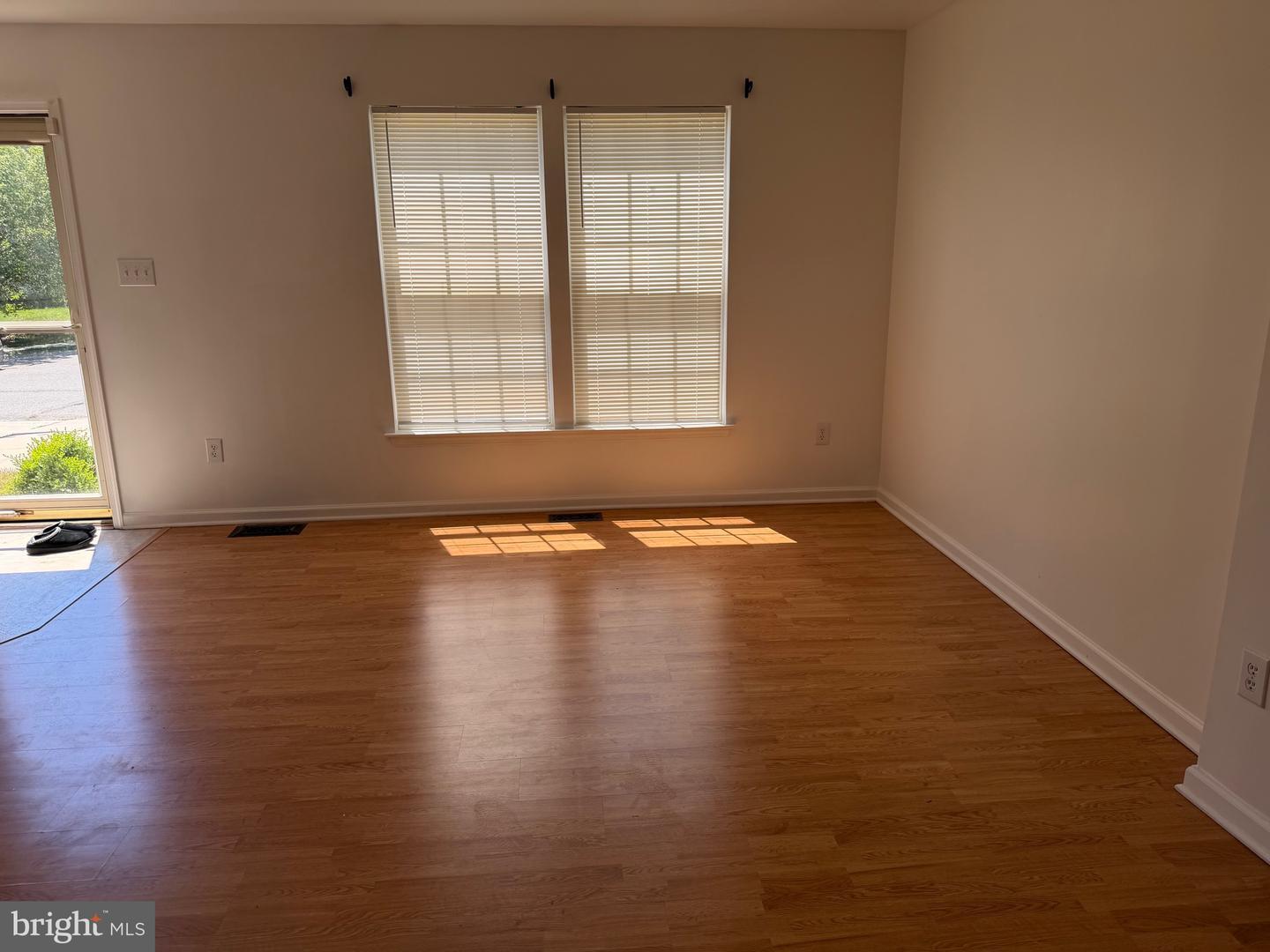 268 Regents Cir – photo 2