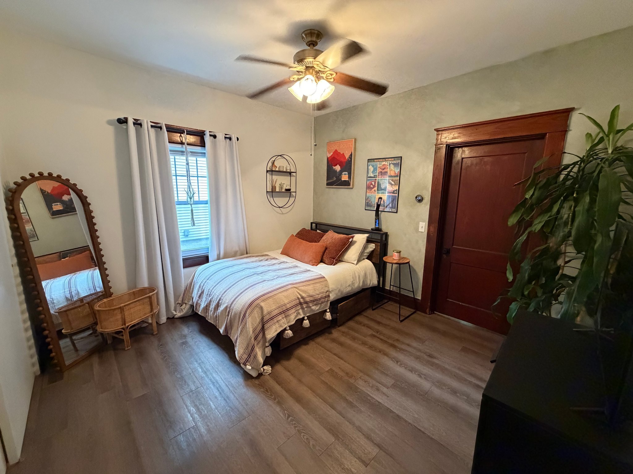851 Madison Ave – photo 3