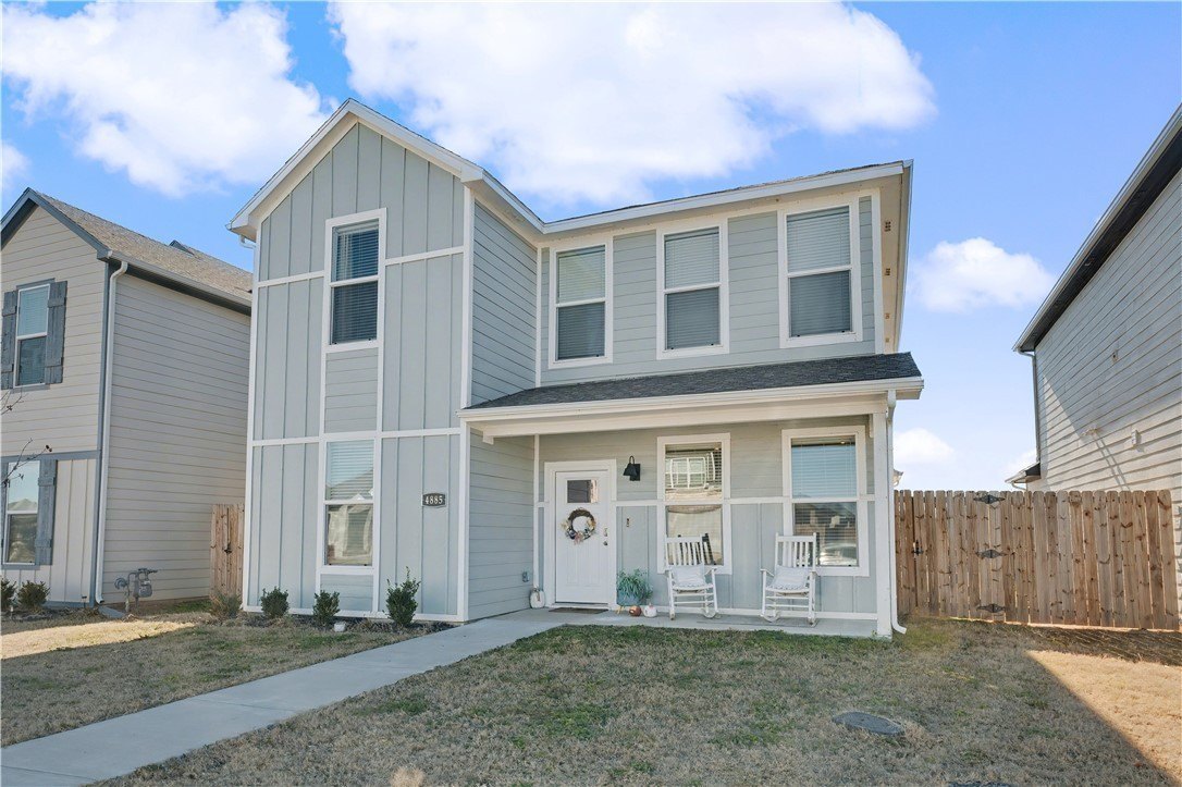 4885 W Triangle St – photo 1