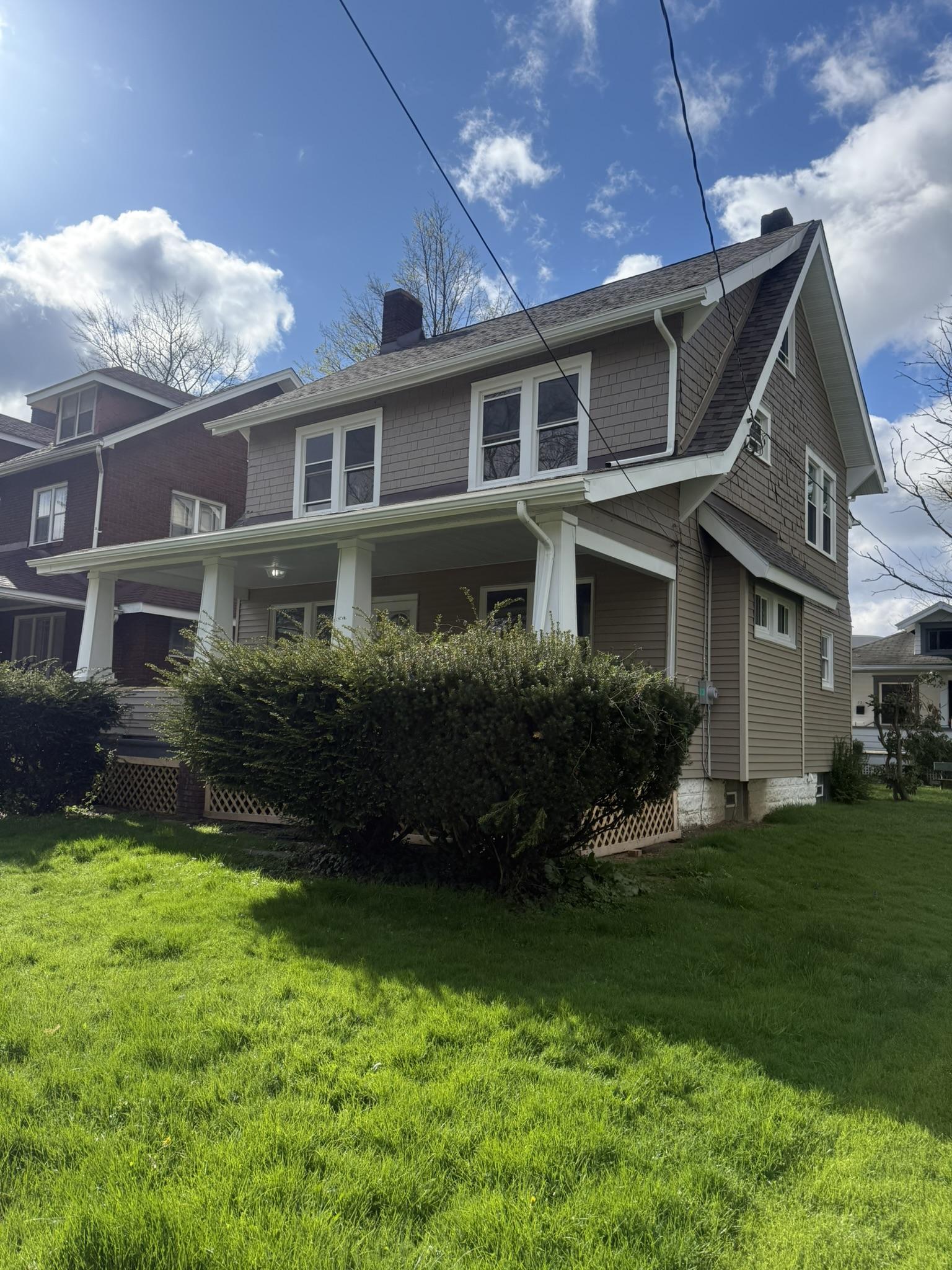 33 W Judson Ave – photo 1