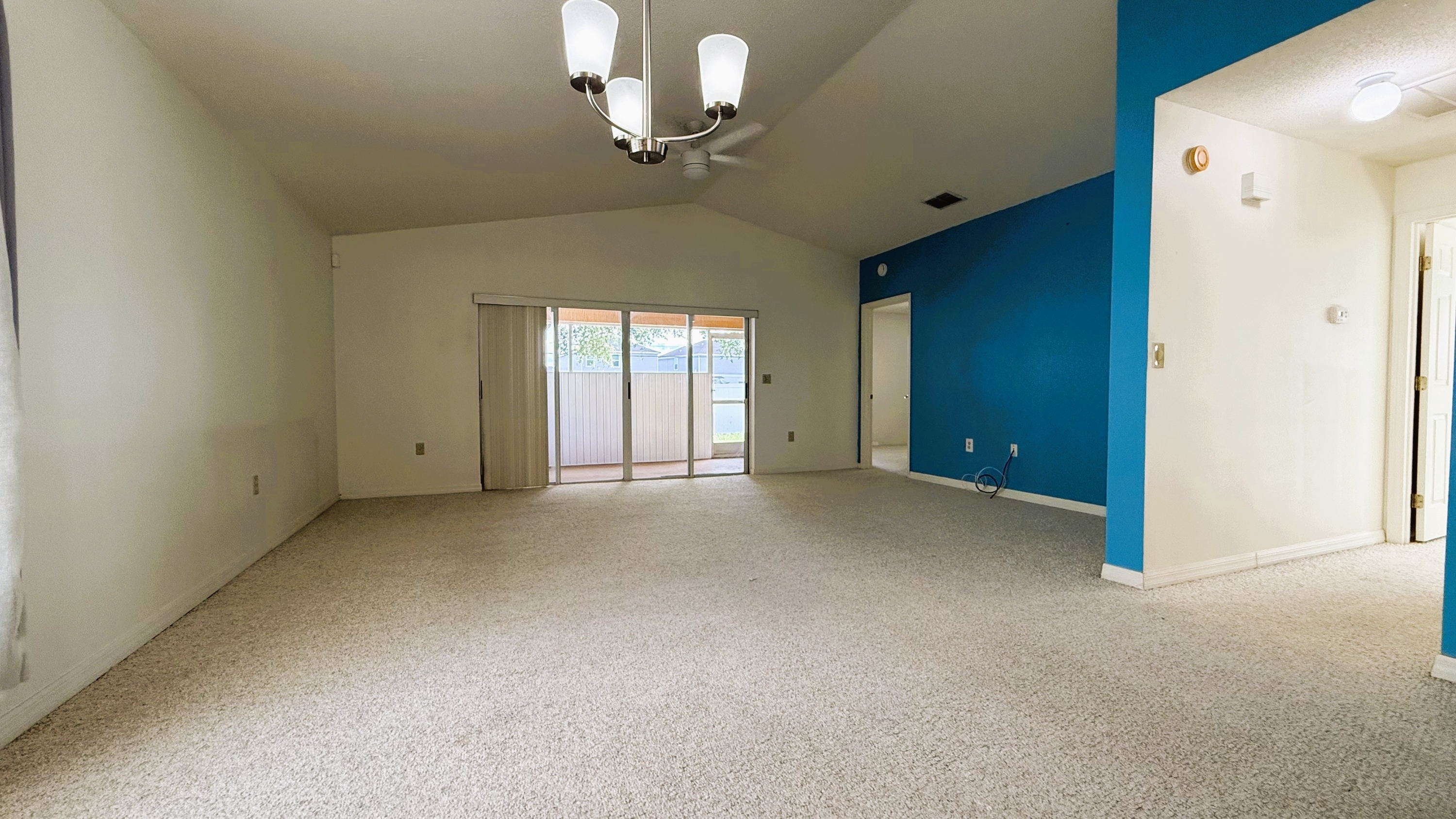 260 Lake Suzanne Dr – photo 2