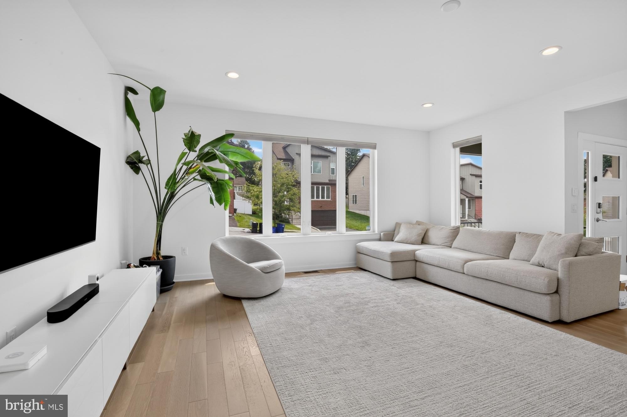 7354 Ridge Ave #27 – photo 4
