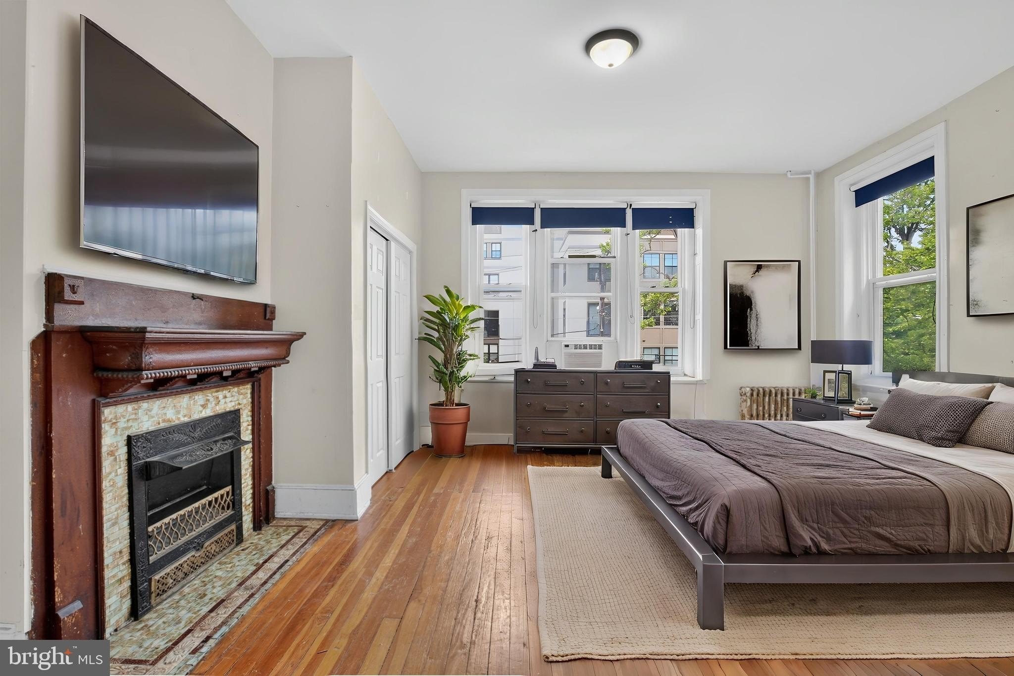 4011 Pine St – photo 2