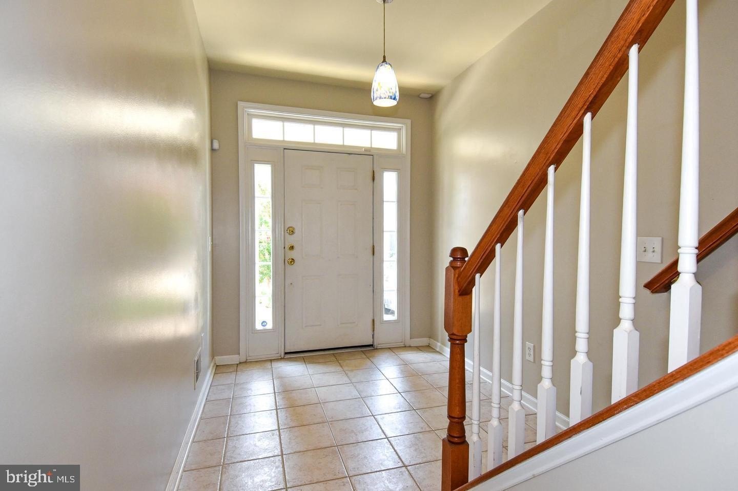 7810 Locust Leaf Ln – photo 3