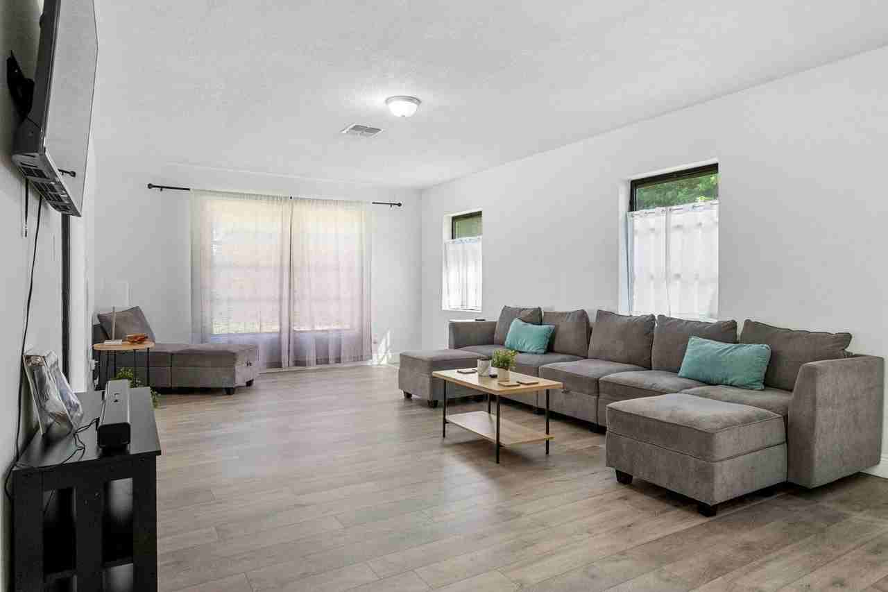 919 Ave S SE unit 1325030P – photo 5
