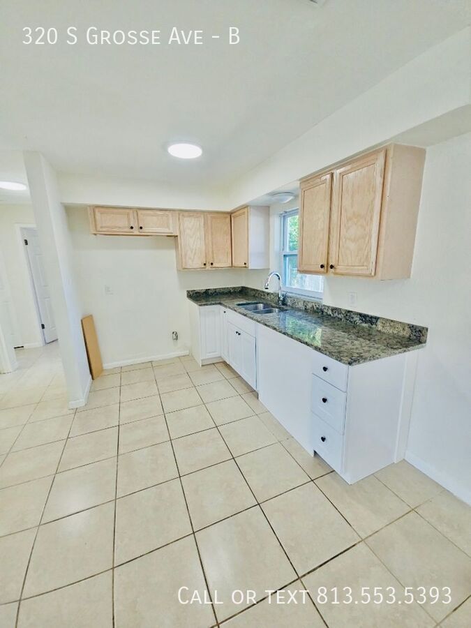 320 S Grosse Ave – photo 3