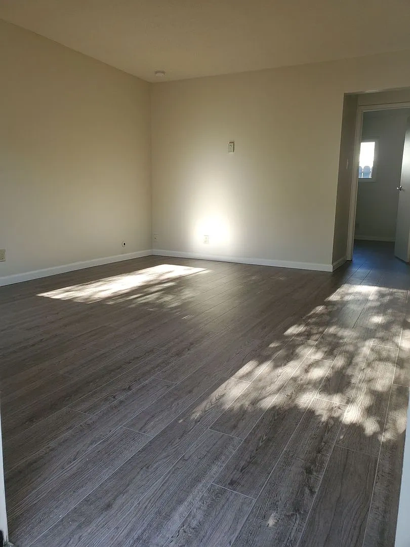 PARKSIDE APARTMENTS – photo 4