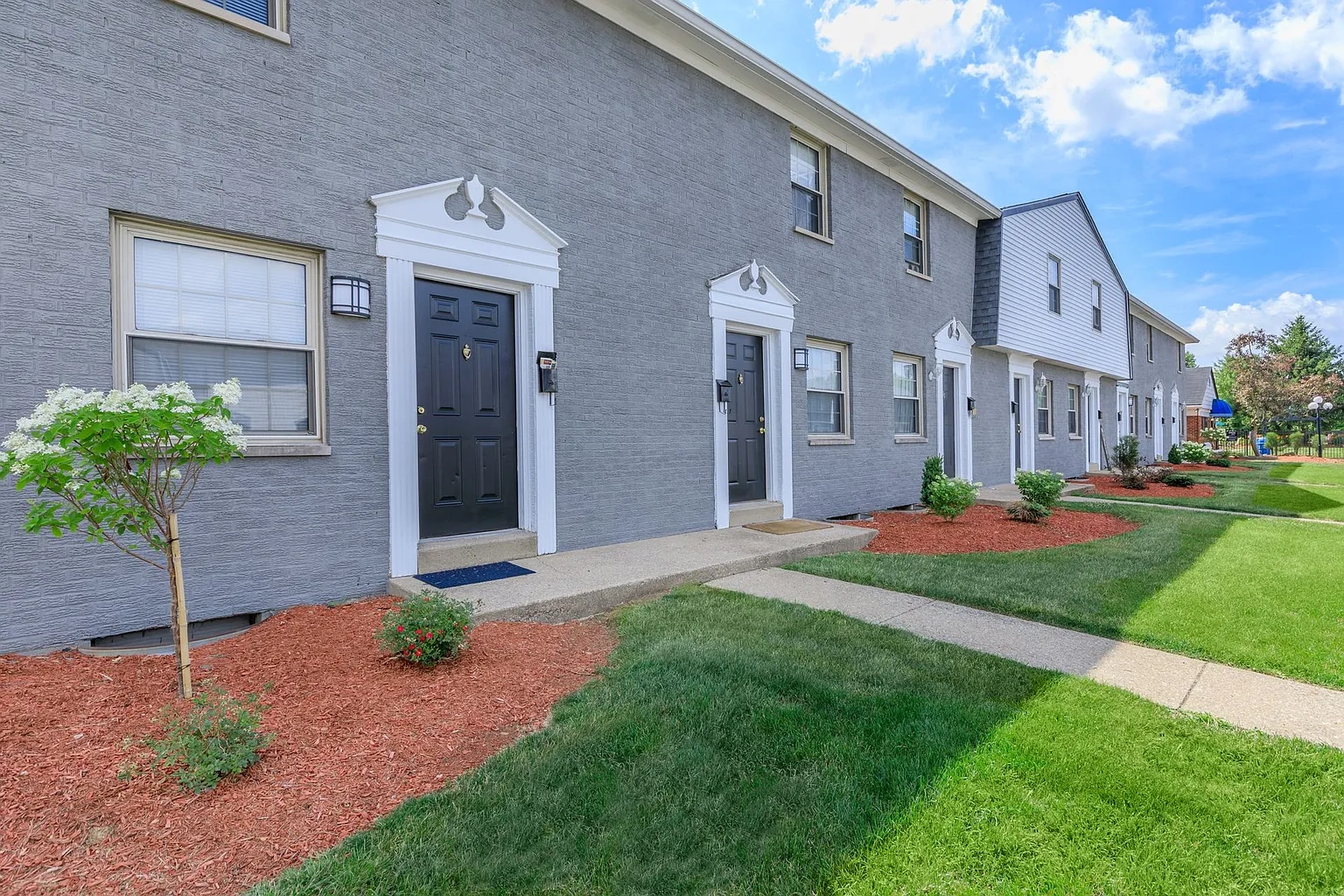 TOWNHOMES AT BLENDON – photo 5