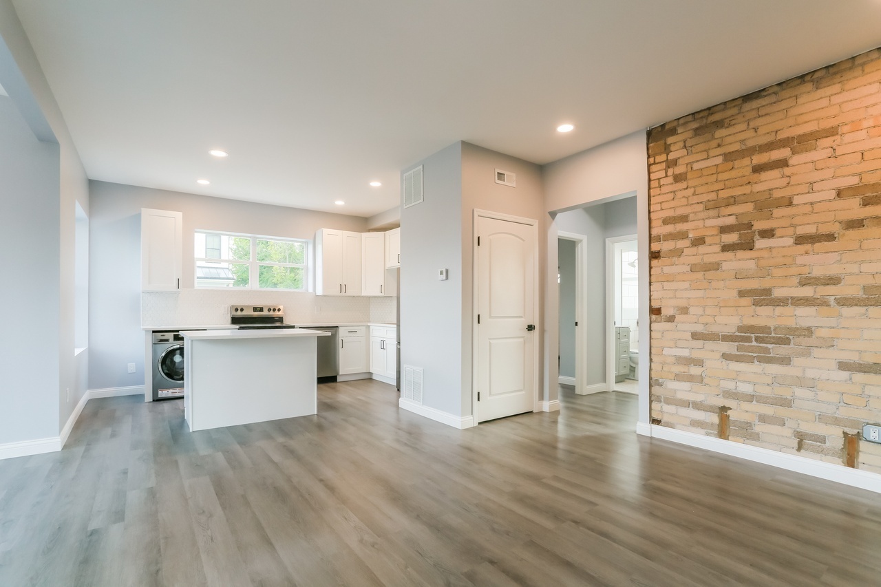 151 Sherman Ave unit 102 – photo 4