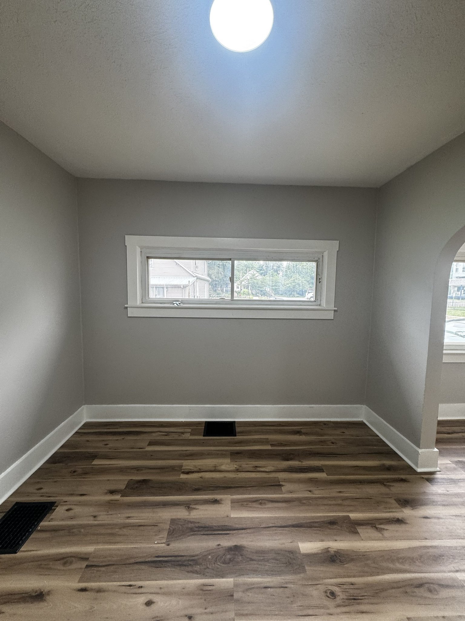 212 Ludlow Rd – photo 4
