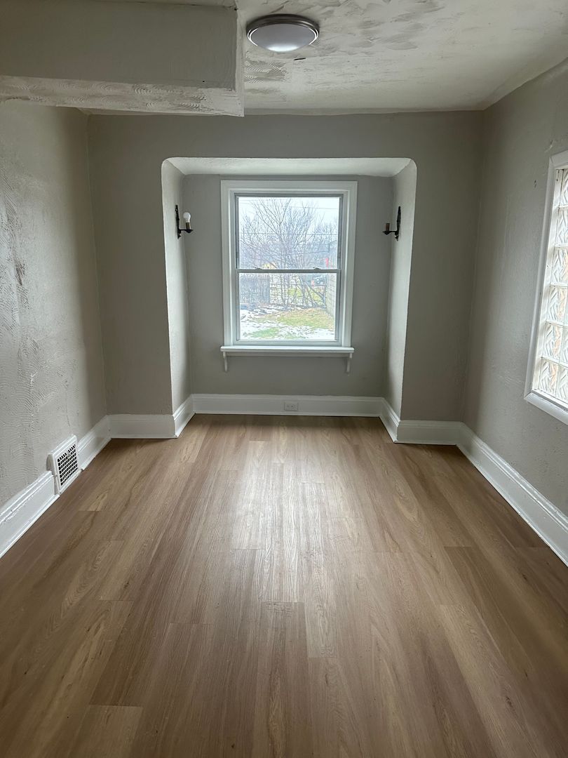 3688 E 117th St – photo 2