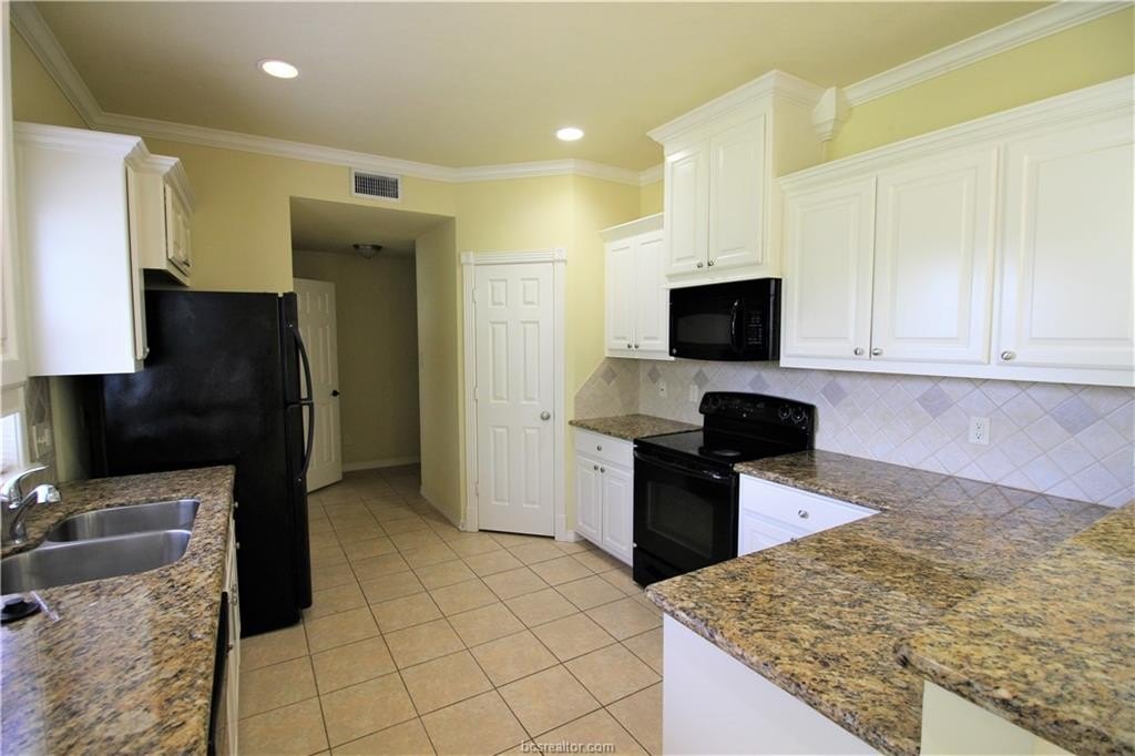 2821 Horseback Dr – photo 2
